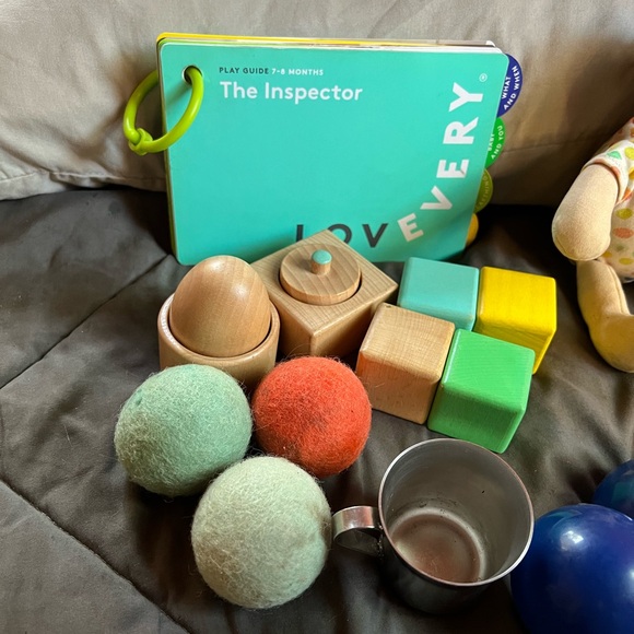 Lovevery Learning Toy Set with Colorful Accessories - Montessori precious Bundle - Picture 2 of 3